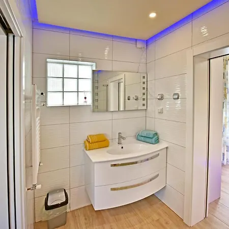 Apartment Rimac 663 Porec
